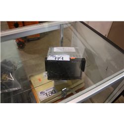 CAR STEREO SYSTEM WITH DVD PLAYER