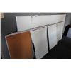 Image 1 : LOT OF SMALL WHITEBOARDS & CORKBOARD