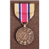 Image 1 : U.S. ARMY RESERVE ACHIEVEMENT AWARD MEDAL W/RIBBON