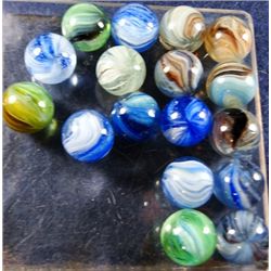 Marbles: Lot 206. 17 European "Popeye Patches". 19/32". Mint.