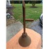 Image 1 : Unmarked Clothes Plunger w/ handle