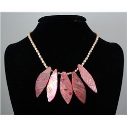 179CTW 18" PEACH FRESHWATER CAPIZ PENDANT/MOTHER OF PEARL NECKLACE METAL LOCK PHILIPPINES