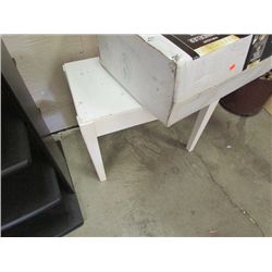 WHITE END TABLE
