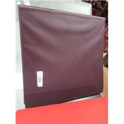 BINDER - SPORTS TRADING CARDS - BASEBALL