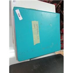 BINDER - SPORTS TRADING CARDS - BASEBALL