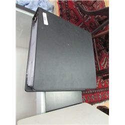 BINDER - SPORTS TRADING CARDS - BASEBALL