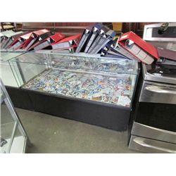 SHOWCASE - FLOOR MODEL - WITH SHELF