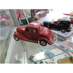 COLLECTABLE DIE CAST MODEL CAR