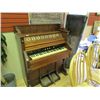 Image 1 : PUMP ORGAN - VINTAGE CLINTON ONTARIO MAHOGANY CASED