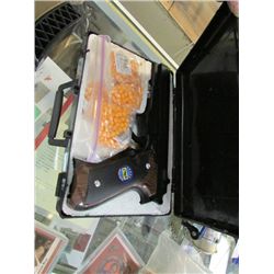 CYMA P-638 AIR PISTOL