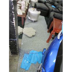 AREA CARPET - GREEN SHORT PILE - RUNNER - 3 X 30'