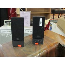 COMPUTER SPEAKERS - 2 PC