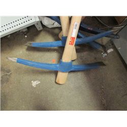 PICK / MATTOCK - BLUE