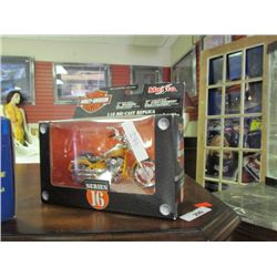 COLLECTABLE DIE CAST MOTORCYCLE - HARLEY DAVIDSON