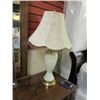 Image 1 : TABLE LAMP