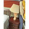 Image 1 : TABLE LAMP - PEACH COLOR BASE