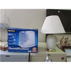 HOLMES HUMIDIFIER AND TABLE LAMP