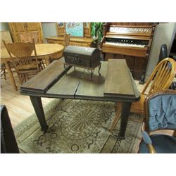 LATE 1800'S DINING TABLE - 2 LEAFS CRANKING - NO CRANK AVAILABLE