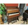 Image 1 : PUMP ORGAN - VINTAGE CLINTON ONTARIO MAHOGANY CASED