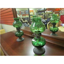 PAIR OF GREEN  VINTAGE LAMPS - 1 AS-IS