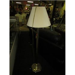 BRASS FLOOR LAMP