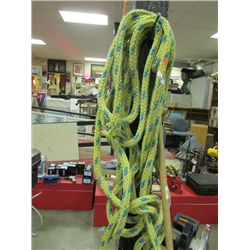 BUNDLE OF TOW ROPE
