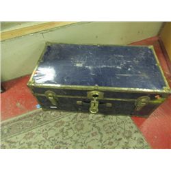 BLUE SHIPPING TRUNK