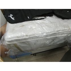 QUEEN MATTRESS - DOUBLE PILLOW TOP - CAN BOTH FLIP AND ROTATE