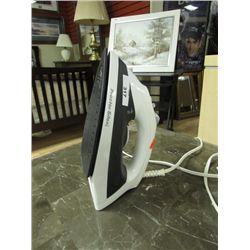 PROCTOR SILEX STEAM IRON