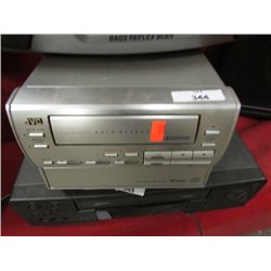 JVC PLAY AND EXCHANGE SYSTEM - 3 DISC