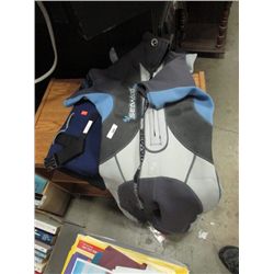 WET SUIT AND AS-IS LIFE VEST