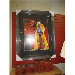 FRAMED PRINT "AT THE READY"
