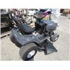 Image 3 : STOA ***** MURRY RIDING MOWER - 16.6HP - 42" CUT - GAS - AUTOMATIC - RUNS GOOD - (SEE GRASS CUT ALON