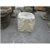 Image 2 : CONCRETE - PEDESTAL - SMALL ~10 ½"  X 11"H
