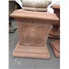 Image 1 : CONCRETE - PEDESTAL - MEDIUM - RUSTIC COLOR ~14 ½"  X 19" H