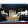 Image 1 : BASKET COLLECTABLES & BLACK VELVET PICTURES