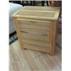 Image 1 : WOOD HAMPER - CLOTH LINED