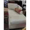 Image 1 : CHAISE LOUNGE - OFF WHITE - NEED CLEANING