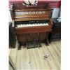 Image 1 : PUMP ORGAN - VINTAGE CLINTON ONTARIO MAHOGANY CASED