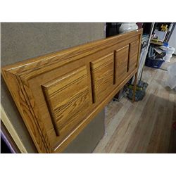 OAK QUEEN HEAD BOARD