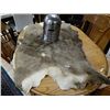 Image 1 : DEER HIDE