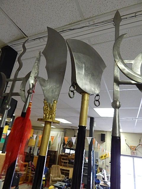 Matis Weapons SHAOLIN MONK'S SPADE AND CRESENT MOON LONG WEAPON 7 Star Mantis Weapons