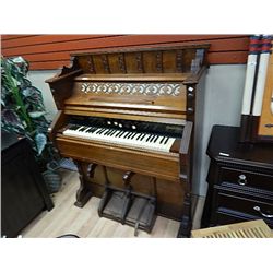 PUMP ORGAN - VINTAGE CLINTON ONTARIO MAHOGANY CASED