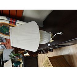 TABLE LAMP - WHITE