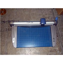 GBC ACCUCUT A520 PRO PAPER CUTTER
