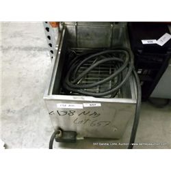 BLUE M M1120A DEEP FRYER