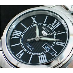 Seiko Men Black Roman Watch