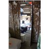 Image 1 : LOT MIRROR AND 36IN STEEL TABLE
