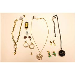 LOT MISC EARRINGS; CHAINS AND PENDANTS