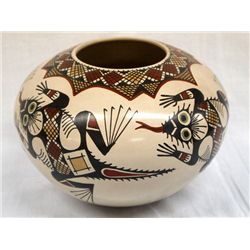 Mata Ortiz Horned Toad Jar -- Robert Banuelos